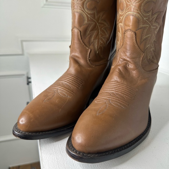 **SOLD**Tony Lama Men’s 10D Tan Leather Cowboy Boots Western Classic Handmade - Picture 3 of 9